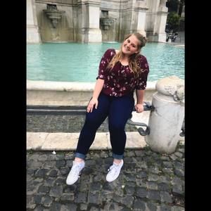 Meet your Posher, Faith